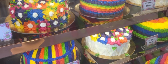 Marta's Cakes is one of Places to go Adha/1435.