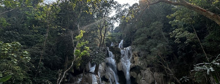 Kouang Si Waterfall is one of Lieux qui ont plu à Kavitha.