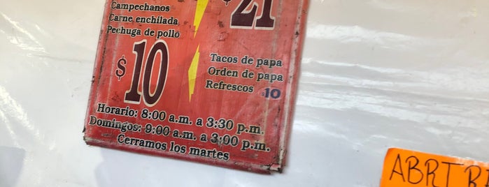 Tacos Del Parque is one of Lugares Casa.