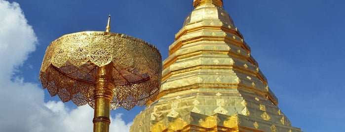 Wat Phrathat Doi Suthep is one of Tempat yang Disukai Bryan.