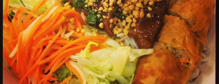 Pho Saigon Vietnamese Restaurant is one of Posti che sono piaciuti a Jahy.