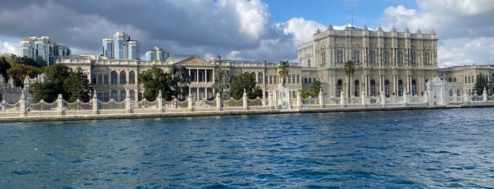 Dolmabahçe Saat Müzesi is one of İstanbul 8.