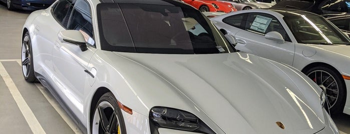 Beverly Hills Porsche Showroom is one of XD.