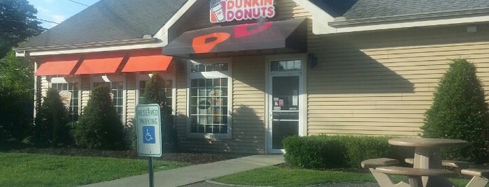 Dunkin' is one of David’s Liked Places.