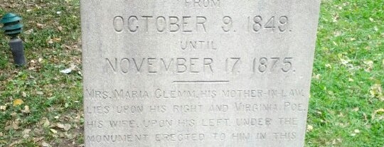 Grave of Edgar Allan Poe is one of Tempat yang Disimpan Aimee.