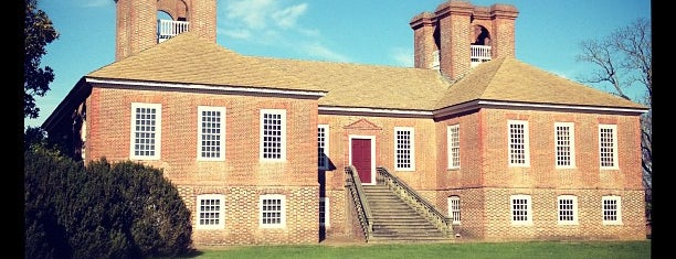 Stratford Hall is one of American Castles, Plantations & Mansions.