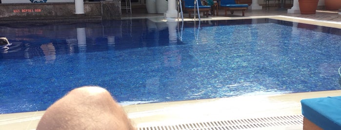 Wave Pool @ Bar JW Martiott Dubai is one of Health & Spa.