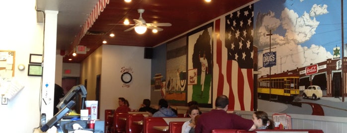 Snuffy's Malt Shop is one of Burgers.