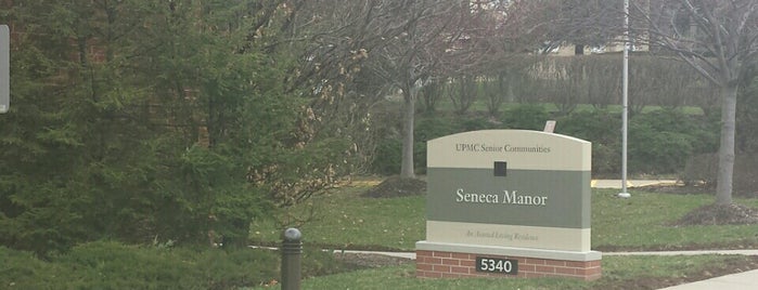 Seneca Place is one of สถานที่ที่ Skifchik ถูกใจ.