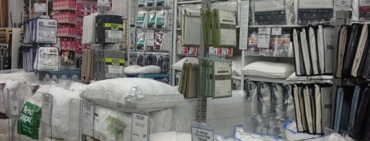Bed Bath & Beyond is one of Heidi’s Liked Places.