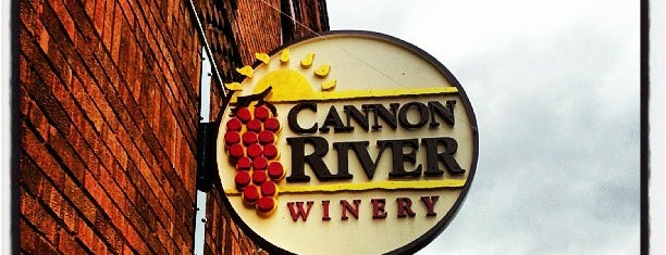 Cannon River Winery is one of Tempat yang Disukai Elizabeth.