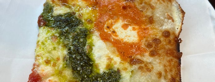 Carmine's Pizzeria is one of Williamsburg Travel.