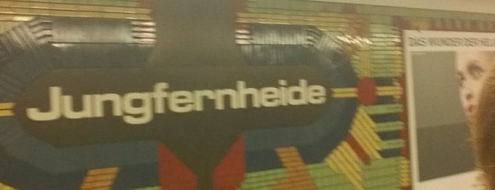 U Halemweg is one of U-Bahn Berlin.