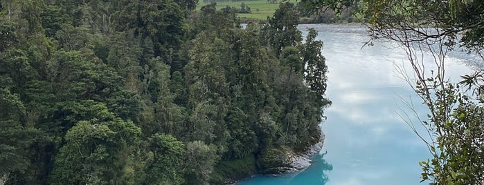 Hokitika Gorge is one of New Zealand.