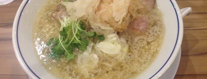 Ramen Uroko is one of 棣鄂(ていがく)の麺.