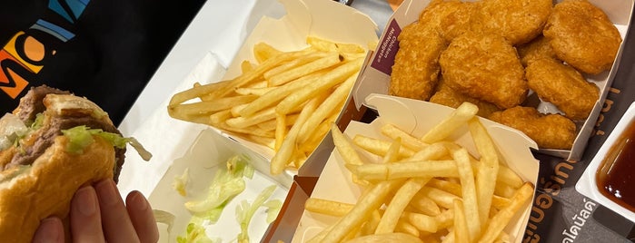 McDonald's is one of Vitoさんのお気に入りスポット.