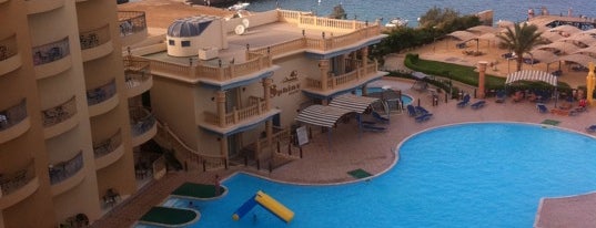 Sphinx Resort Hurghada is one of Водяной 님이 저장한 장소.