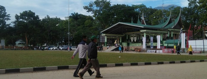 Lapangan Kantin Bukittinggi is one of Suka2 Aja.