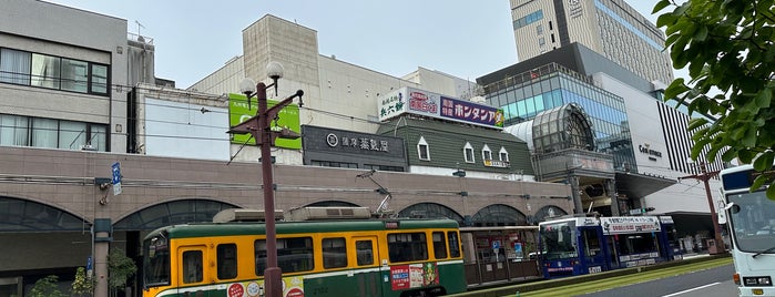 Tenmonkan dori Station is one of 路面電車.