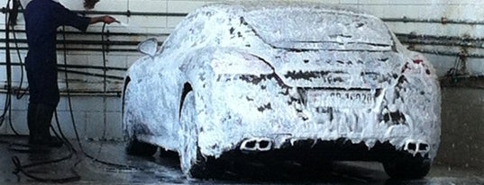Car wash is one of Orte, die Yousef gefallen.