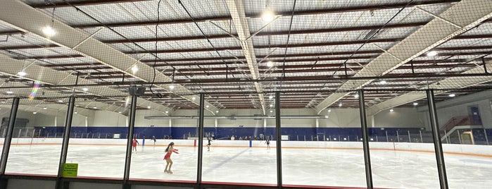 Lynnwood Ice Center is one of Winter break.