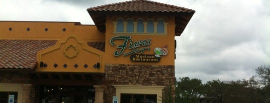 Flores Mexican Restaurant is one of Locais curtidos por Troy.