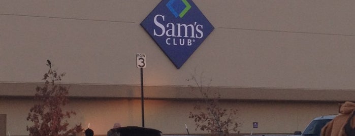 Sam's Club is one of Lieux qui ont plu à Lisa.