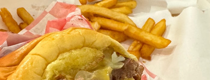 7th Street Burger is one of The 15 Best Places for Burgers in the Garment District, New York.