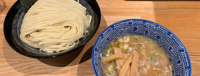 自家製麺 つけ麺 はま紅葉 is one of Ramen To-Do リスト New.