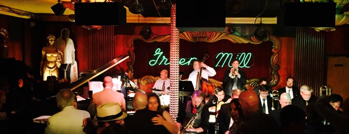 Green Mill Cocktail Lounge is one of Illinois' Music Venues.