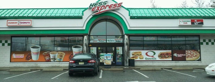 Hess Express is one of Lieux qui ont plu à Keith.