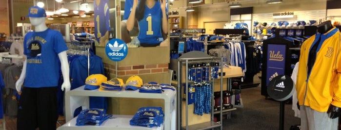 UCLA Store (Health Sciences) is one of Deeさんのお気に入りスポット.
