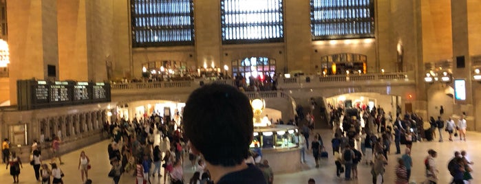 Grand Central Terminal is one of Lieux qui ont plu à Mariano.