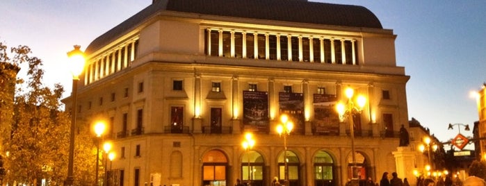 Plaza de Isabel II is one of Tempat yang Disimpan Lu.