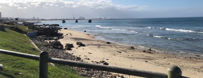 Hobie Beach is one of Port Elizabeth.