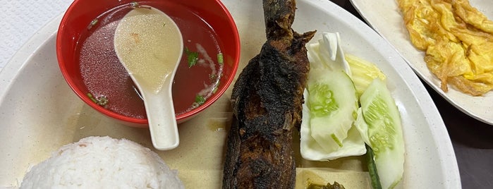 Ayam Penyet Wak Nuar is one of Fav food around kl.