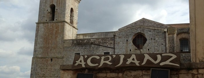 a' cr'janz is one of Chiara’s Liked Places.