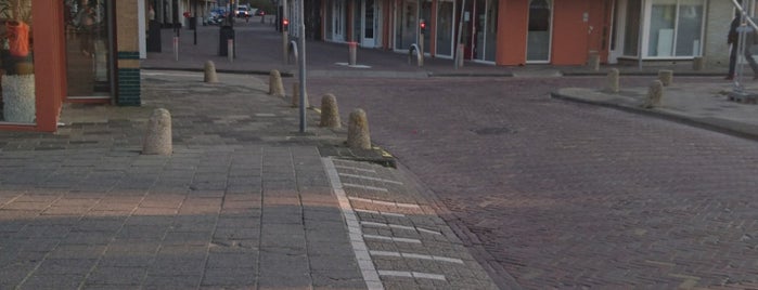 Hoofdstraat is one of All-time favorites in Netherlands.