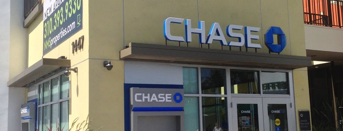 Chase Bank is one of Stuff.