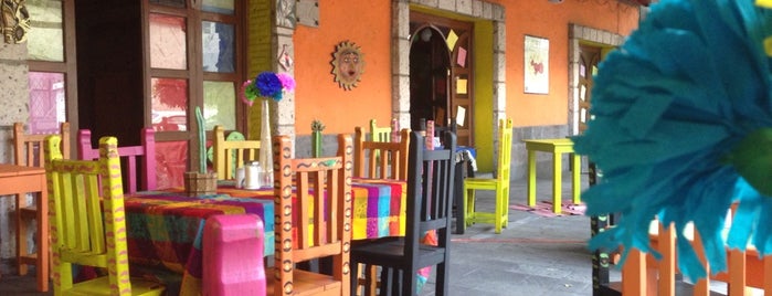 Café Ahura Mazda is one of สถานที่ที่ Jill ถูกใจ.