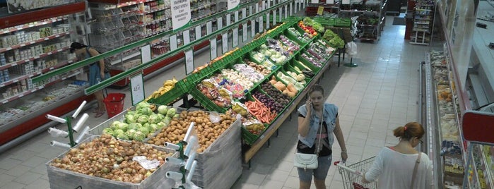 Супермаркет "Атак" is one of Market.
