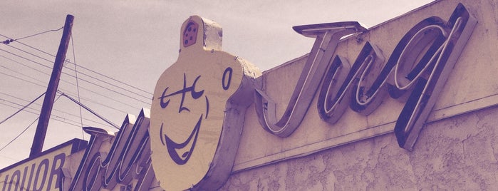 Jolly Jug Liquor Store is one of J'ın Beğendiği Mekanlar.