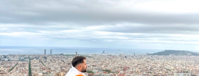 Barcelona is one of Must to do Barcelone.