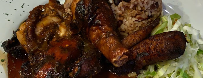 Island Spice Jamaican Cuisine is one of Reina'nın Beğendiği Mekanlar.