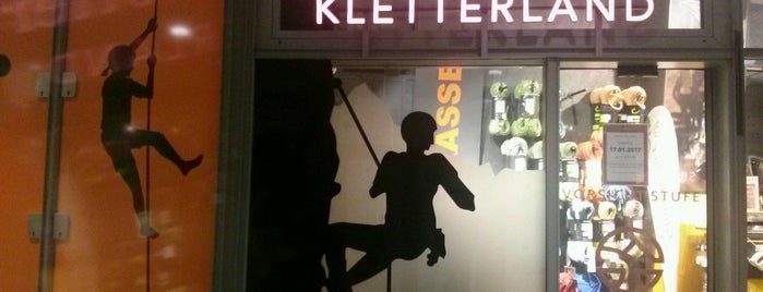 Globetrotter is one of Берлин магазины.