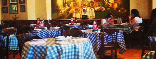 Italianni's Pasta, Pizza & Vino is one of Cosette’s Liked Places.