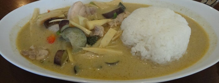 BISTRO THAI is one of カレー.