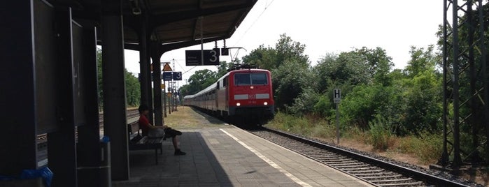 Bahnhof Darmstadt-Eberstadt is one of Bf's Rhein-Main.