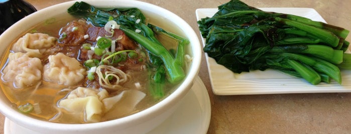 Yin Du Wonton Noodle is one of King George + Foursquare Guide to Chinatown.
