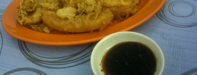 Pisang Goreng Mawar is one of Must Go Makan Place in JB.